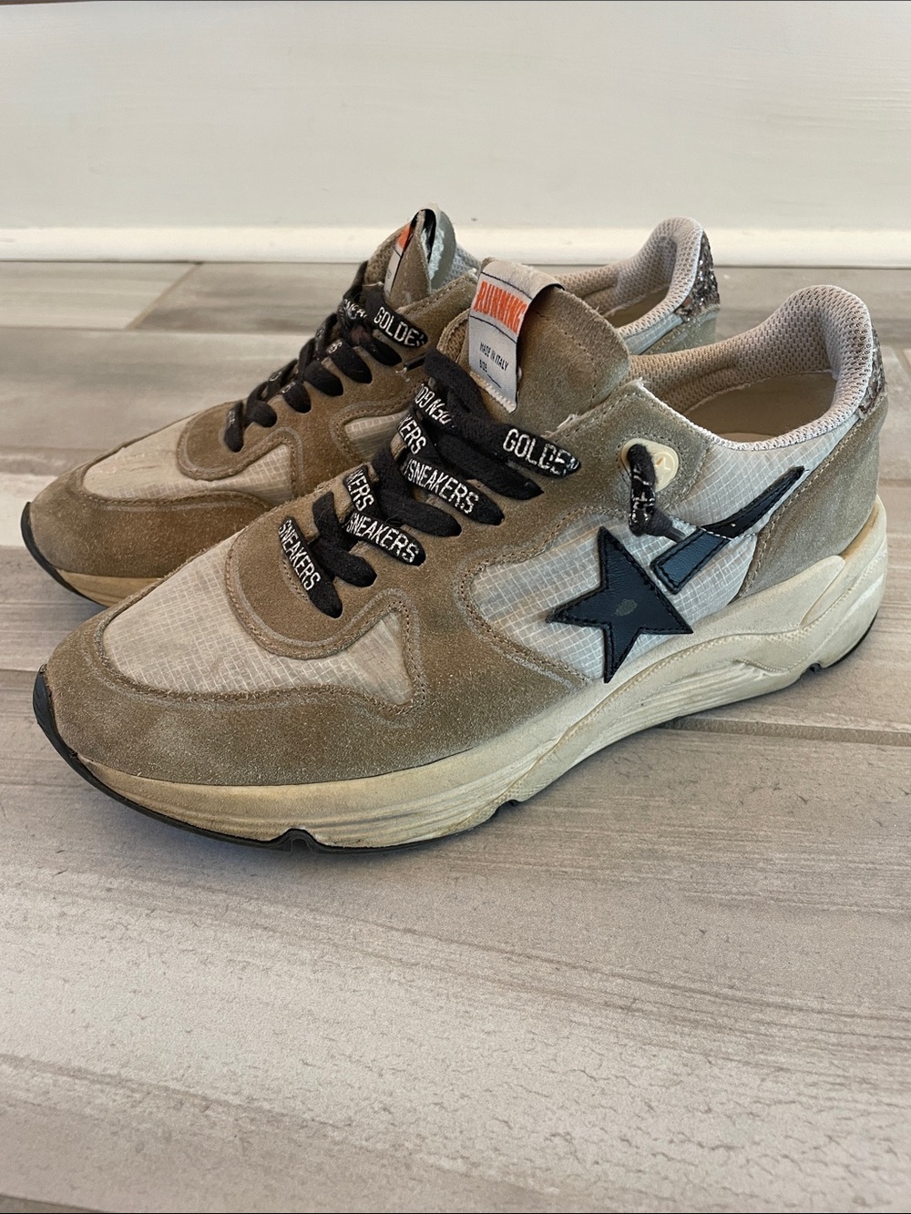 Golden Goose Running Sole Ice Taupe Black Women’s 37 *FLAWS* - Picture 2 of 16
